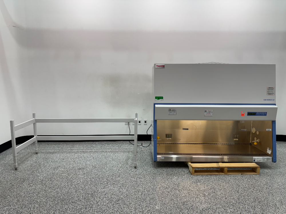 Image of Thermo 1300 Series A2 6' Biosafety Cabinet